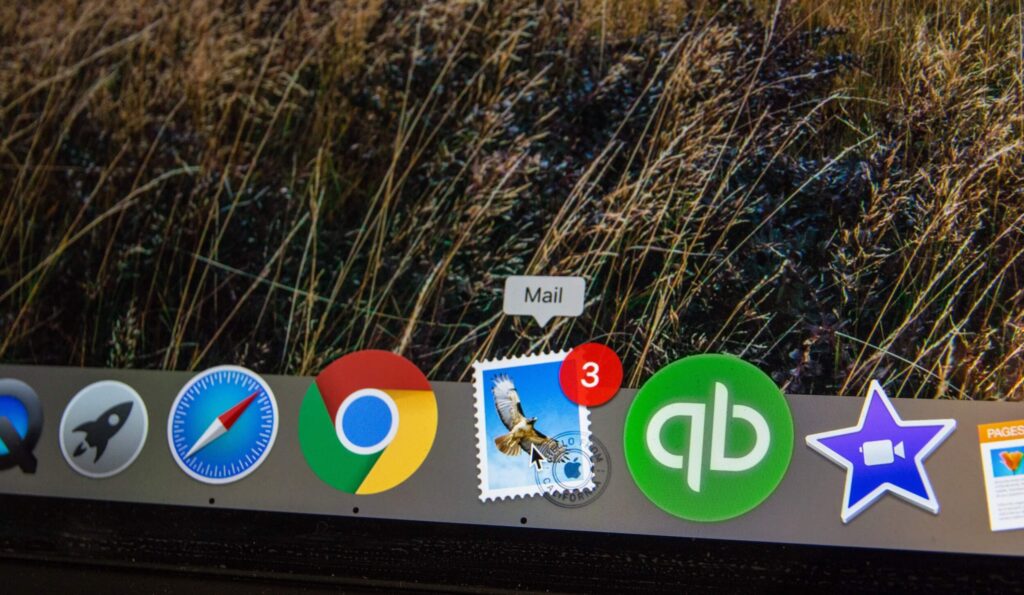 notifications bubble on email application in task bar